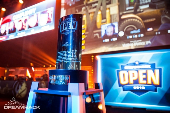 电竞比赛门票价格高达1688元的背后故事